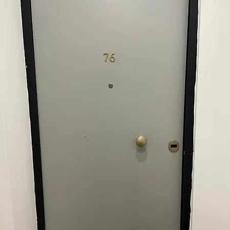 Glory's Daire Saranda